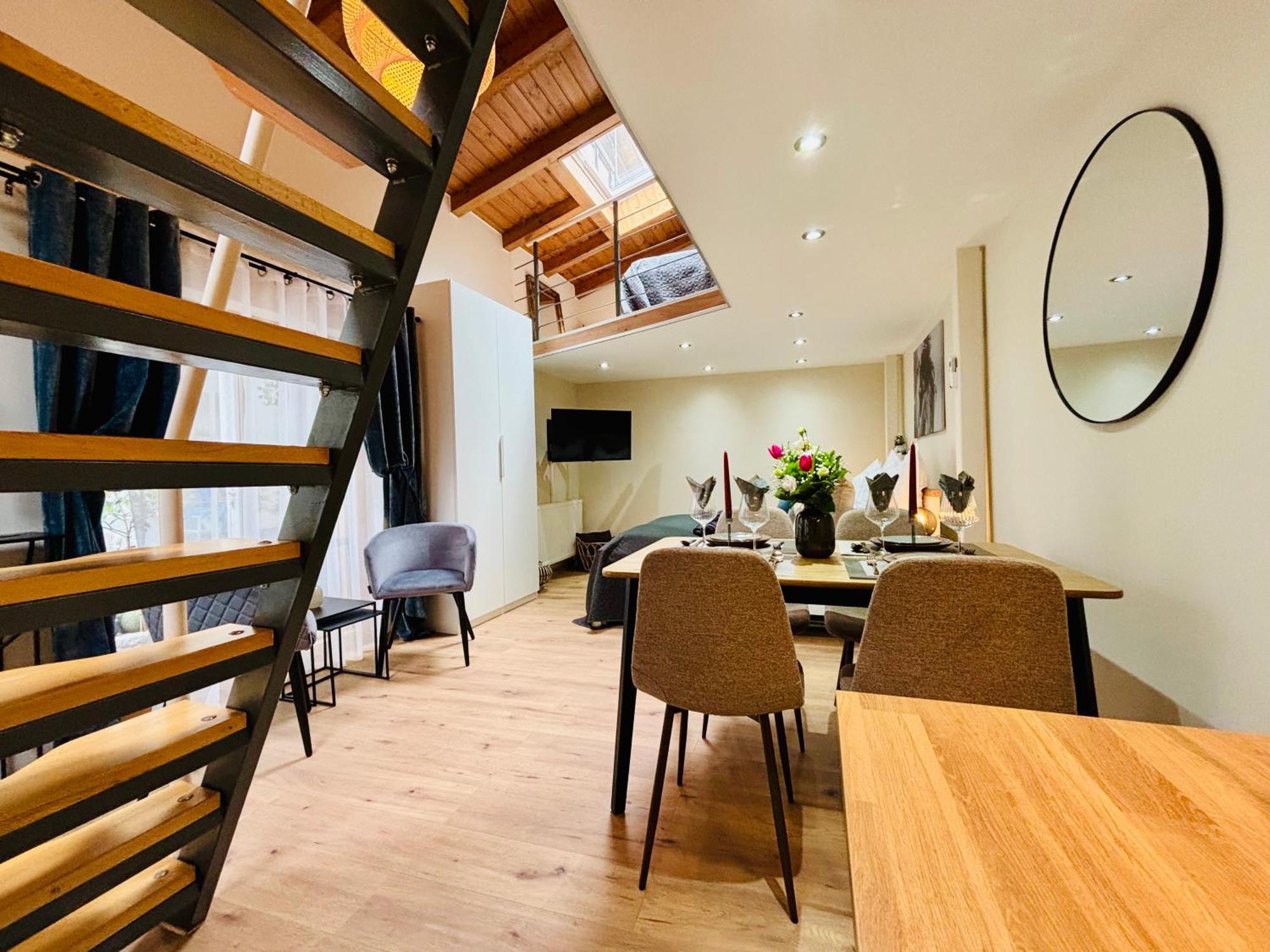 Moondayhomes - Toplocation I 4persons I Gallery Maisonette Boutique Pera Frankfurt am Main