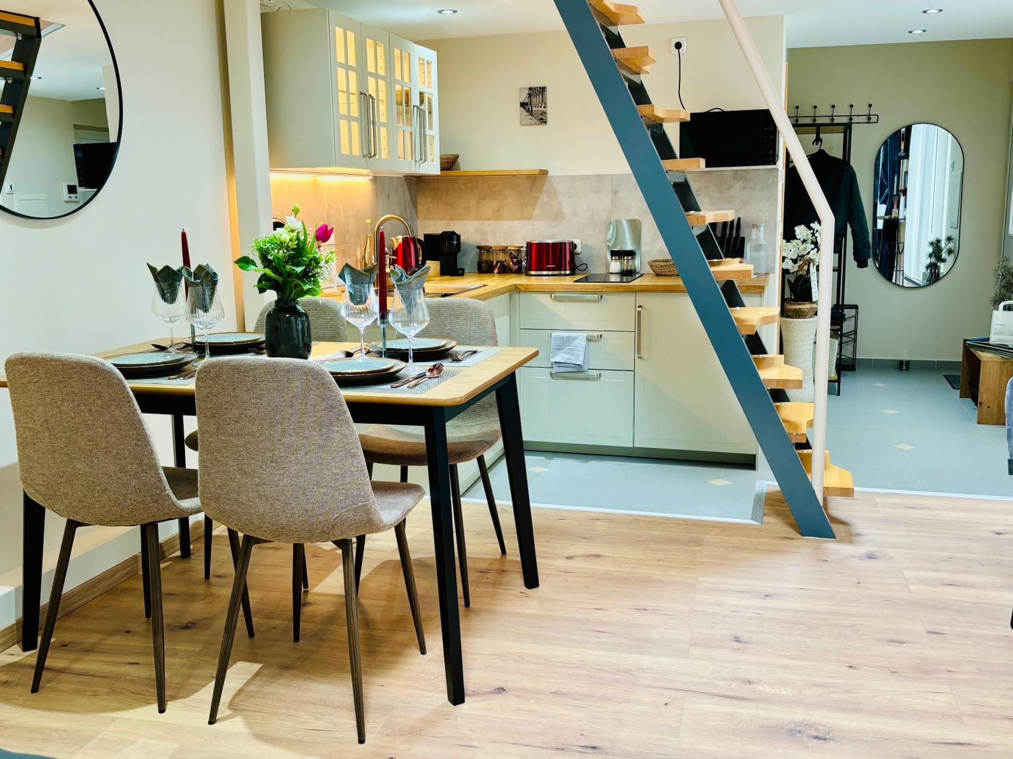 Moondayhomes - Toplocation I 4persons I Gallery Maisonette Boutique Pera * Frankfurt am Main
